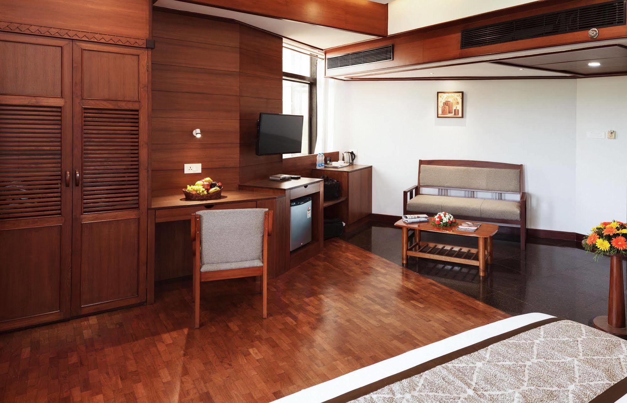 Keys Select By Lemon Tree Hotels, Malabar Gate, Kozhikode Exteriör bild